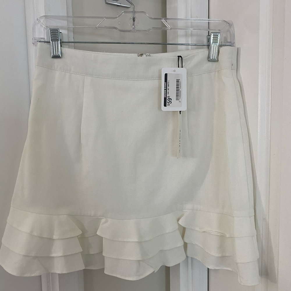 White Skirt in Size L - Shusha Boutique